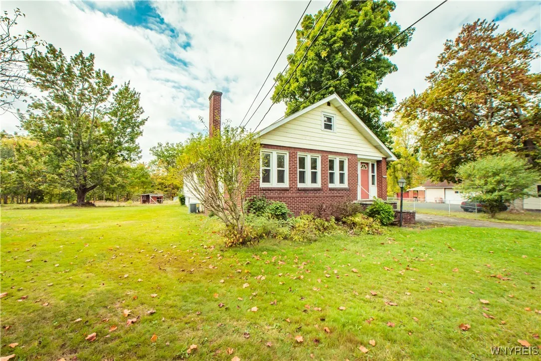 5547 Seneca Street, West Seneca, New York 14224, West Seneca, New York 14224, 3 Bedrooms Bedrooms, 8 Rooms Rooms,1 BathroomBathrooms,Residential,Closed,5547 Seneca Street, West Seneca, New York 14224,0,B1641033