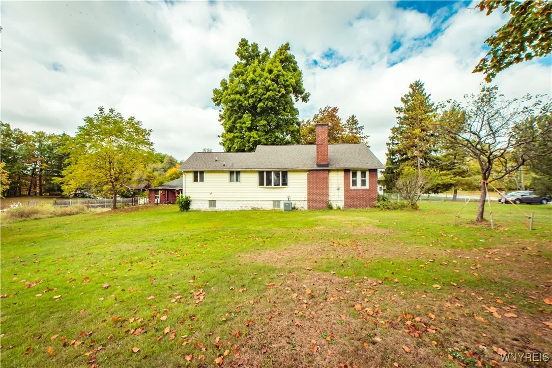 5547 Seneca Street, West Seneca, New York 14224, West Seneca, New York 14224, 3 Bedrooms Bedrooms, 8 Rooms Rooms,1 BathroomBathrooms,Residential,Closed,5547 Seneca Street, West Seneca, New York 14224,0,B1641033