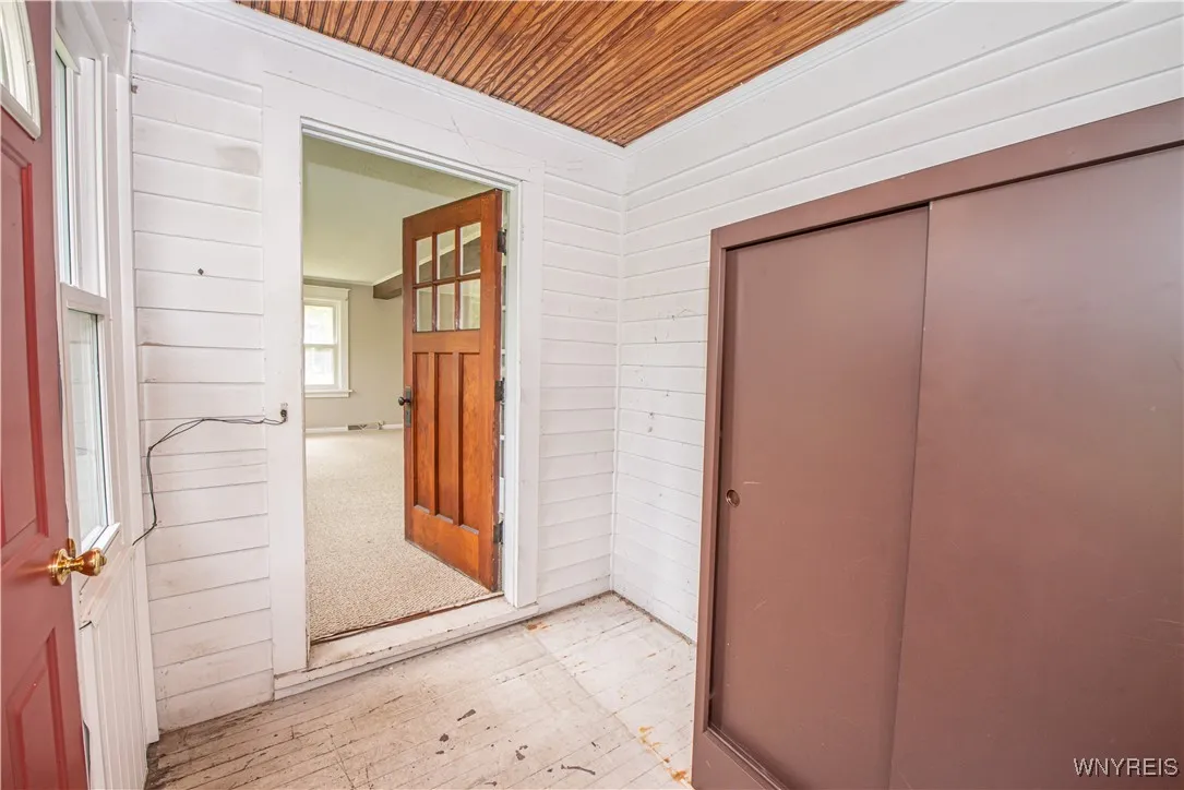 5547 Seneca Street, West Seneca, New York 14224, West Seneca, New York 14224, 3 Bedrooms Bedrooms, 8 Rooms Rooms,1 BathroomBathrooms,Residential,Closed,5547 Seneca Street, West Seneca, New York 14224,0,B1641033