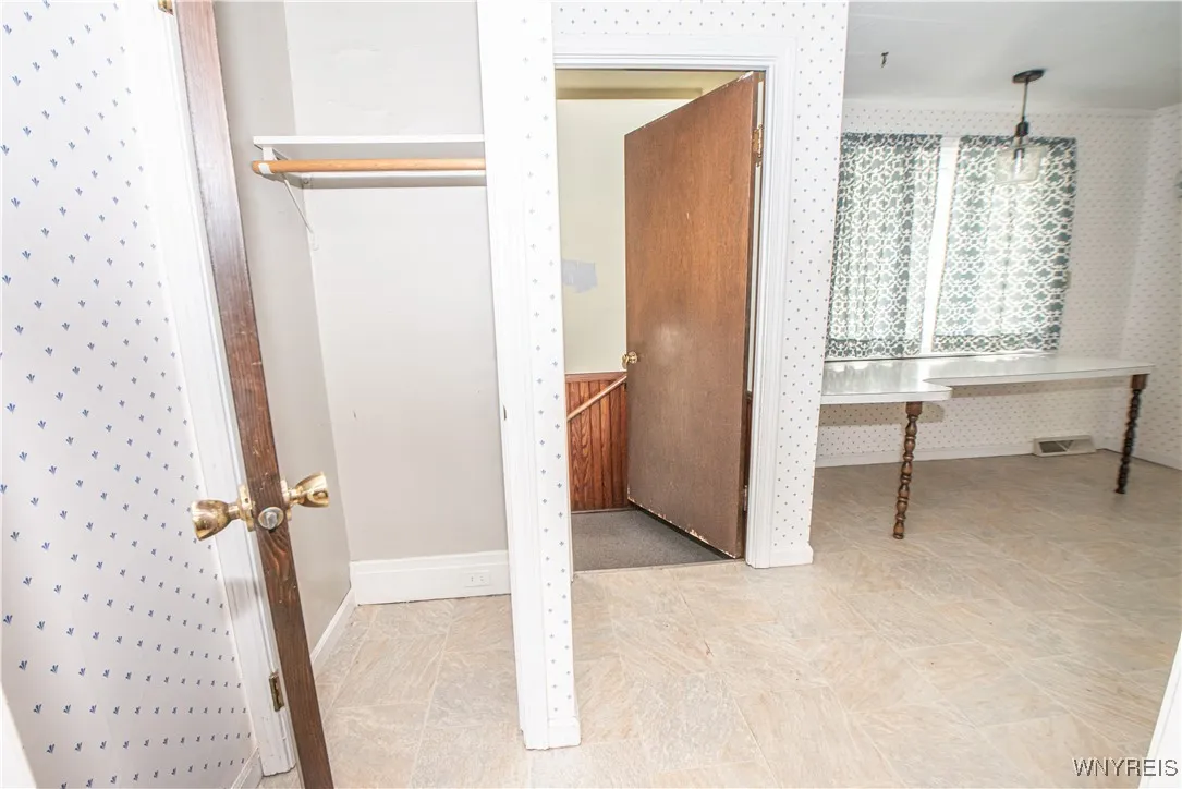 5547 Seneca Street, West Seneca, New York 14224, West Seneca, New York 14224, 3 Bedrooms Bedrooms, 8 Rooms Rooms,1 BathroomBathrooms,Residential,Closed,5547 Seneca Street, West Seneca, New York 14224,0,B1641033