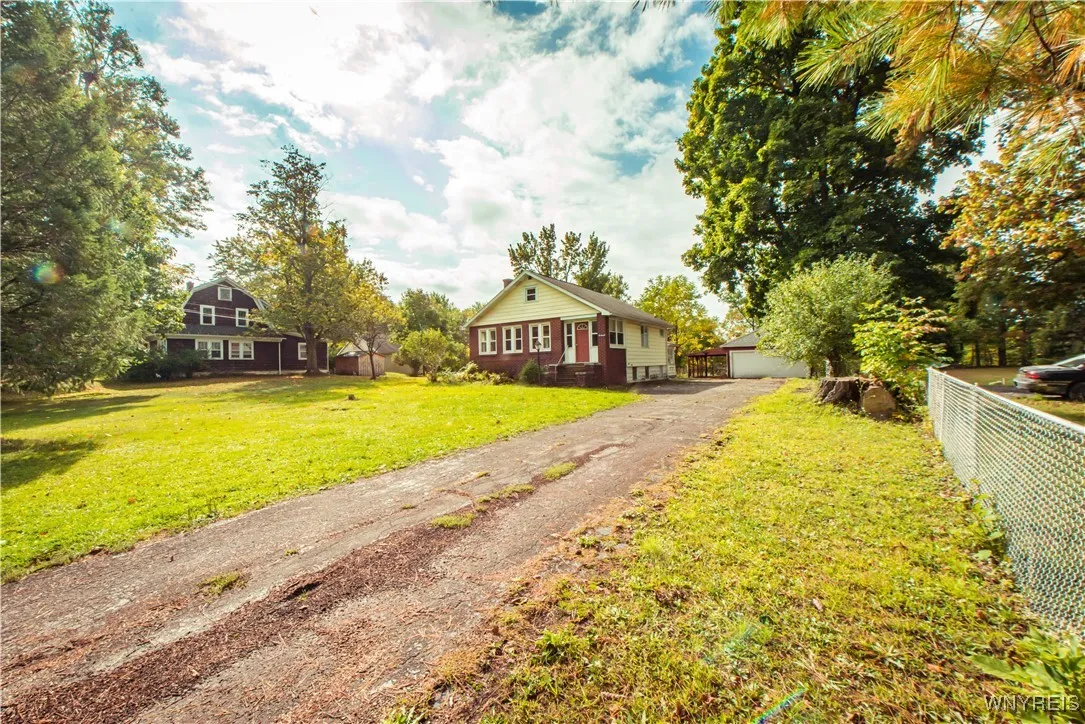 5547 Seneca Street, West Seneca, New York 14224, West Seneca, New York 14224, 3 Bedrooms Bedrooms, 8 Rooms Rooms,1 BathroomBathrooms,Residential,Closed,5547 Seneca Street, West Seneca, New York 14224,0,B1641033