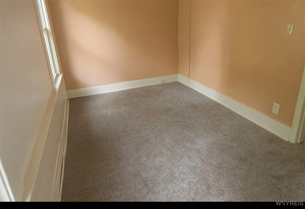 196 Englewood Avenue, Buffalo, New York 14214, Buffalo, New York 14214, 5 Bedrooms Bedrooms, 9 Rooms Rooms,1 BathroomBathrooms,Residential Lease,For Rent,196 Englewood Avenue, Buffalo, New York 14214,0,B1638489