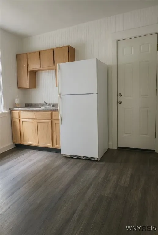 196 Englewood Avenue, Buffalo, New York 14214, Buffalo, New York 14214, 5 Bedrooms Bedrooms, 9 Rooms Rooms,1 BathroomBathrooms,Residential Lease,For Rent,196 Englewood Avenue, Buffalo, New York 14214,0,B1638489