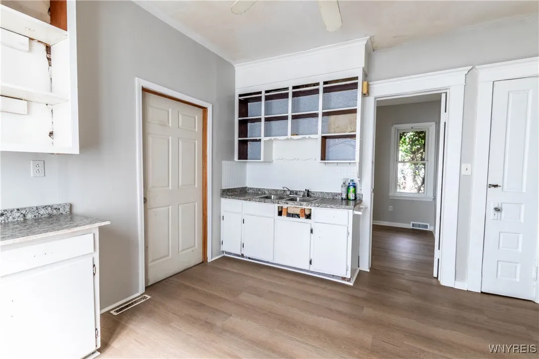228 Herkimer Street, Buffalo, New York 14213, Buffalo, New York 14213, 11 Bedrooms Bedrooms, ,4 BathroomsBathrooms,Residential,For Sale,228 Herkimer Street, Buffalo, New York 14213,0,B1641291