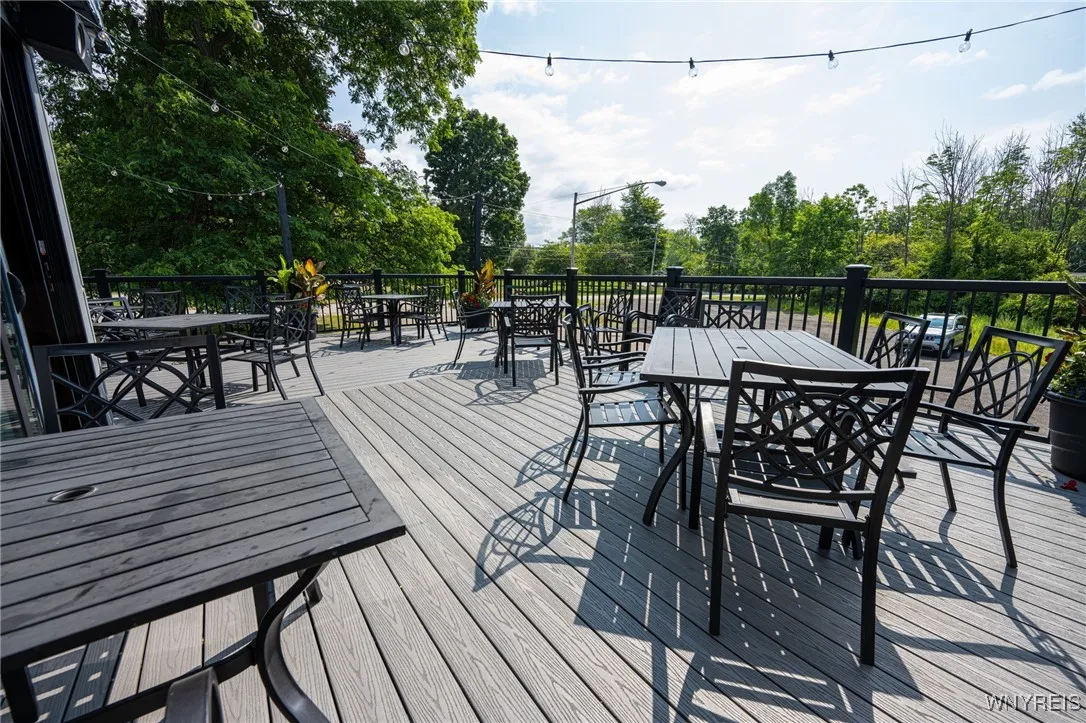 Exterior deck/patio