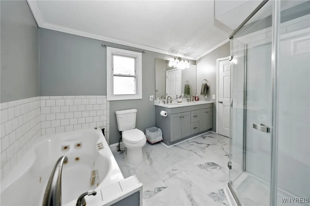 70 Pheasant Run Lane, Lancaster, New York 14086, Lancaster, New York 14086, 3 Bedrooms Bedrooms, 7 Rooms Rooms,1 BathroomBathrooms,Residential,Closed,70 Pheasant Run Lane, Lancaster, New York 14086,0,B1639500