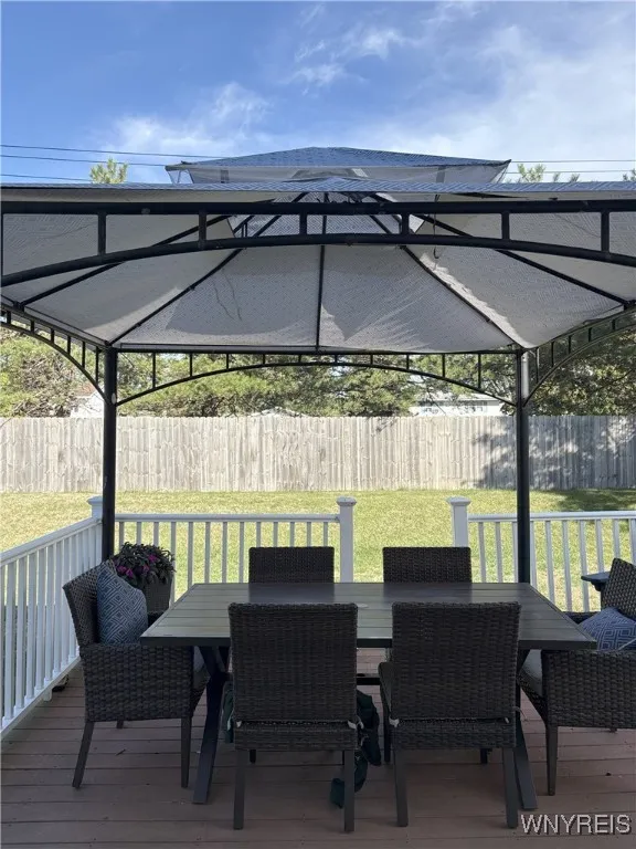 70 Pheasant Run Lane, Lancaster, New York 14086, Lancaster, New York 14086, 3 Bedrooms Bedrooms, 7 Rooms Rooms,1 BathroomBathrooms,Residential,Closed,70 Pheasant Run Lane, Lancaster, New York 14086,0,B1639500