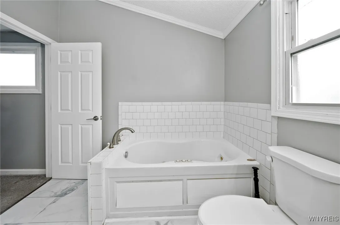 70 Pheasant Run Lane, Lancaster, New York 14086, Lancaster, New York 14086, 3 Bedrooms Bedrooms, 7 Rooms Rooms,1 BathroomBathrooms,Residential,Closed,70 Pheasant Run Lane, Lancaster, New York 14086,0,B1639500