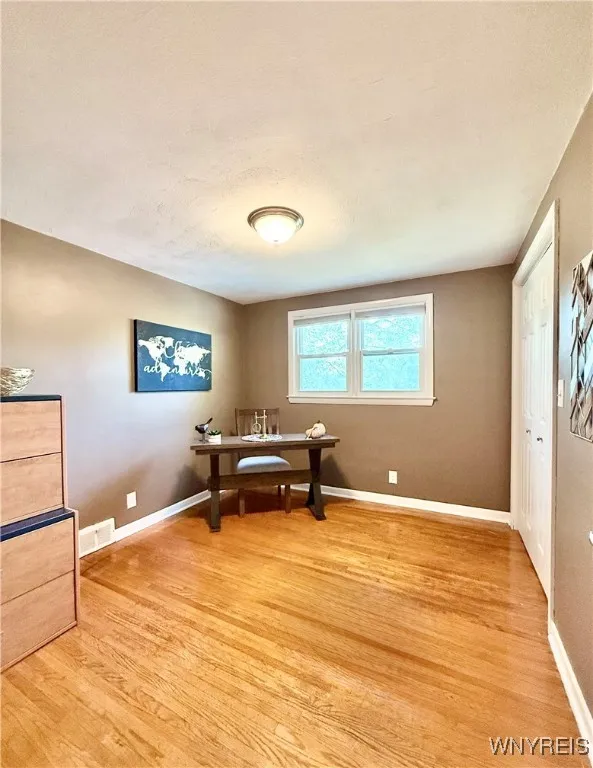 55 Clearfield Drive, Amherst, New York 14221, Amherst, New York 14221, 3 Bedrooms Bedrooms, 7 Rooms Rooms,1 BathroomBathrooms,Residential,For Sale,55 Clearfield Drive, Amherst, New York 14221,0,B1641095