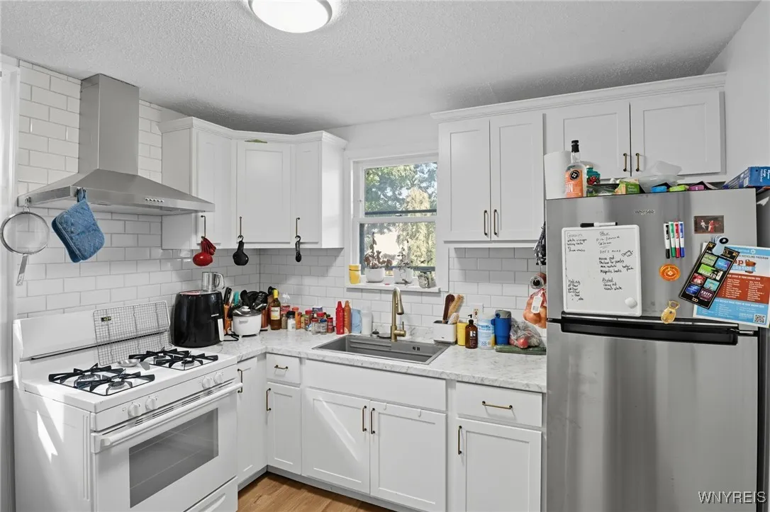 43 Congress Street, Buffalo, New York 14213, Buffalo, New York 14213, 4 Bedrooms Bedrooms, ,2 BathroomsBathrooms,Residential,For Sale,43 Congress Street, Buffalo, New York 14213,0,B1639879