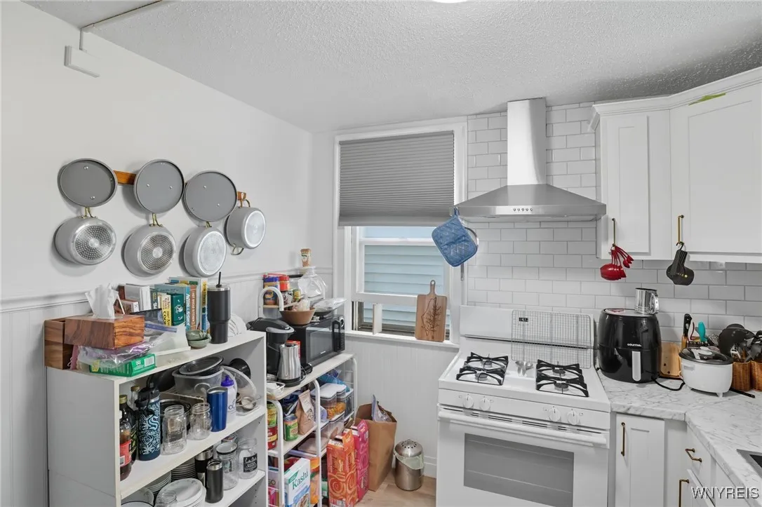 43 Congress Street, Buffalo, New York 14213, Buffalo, New York 14213, 4 Bedrooms Bedrooms, ,2 BathroomsBathrooms,Residential,Closed,43 Congress Street, Buffalo, New York 14213,0,B1639879