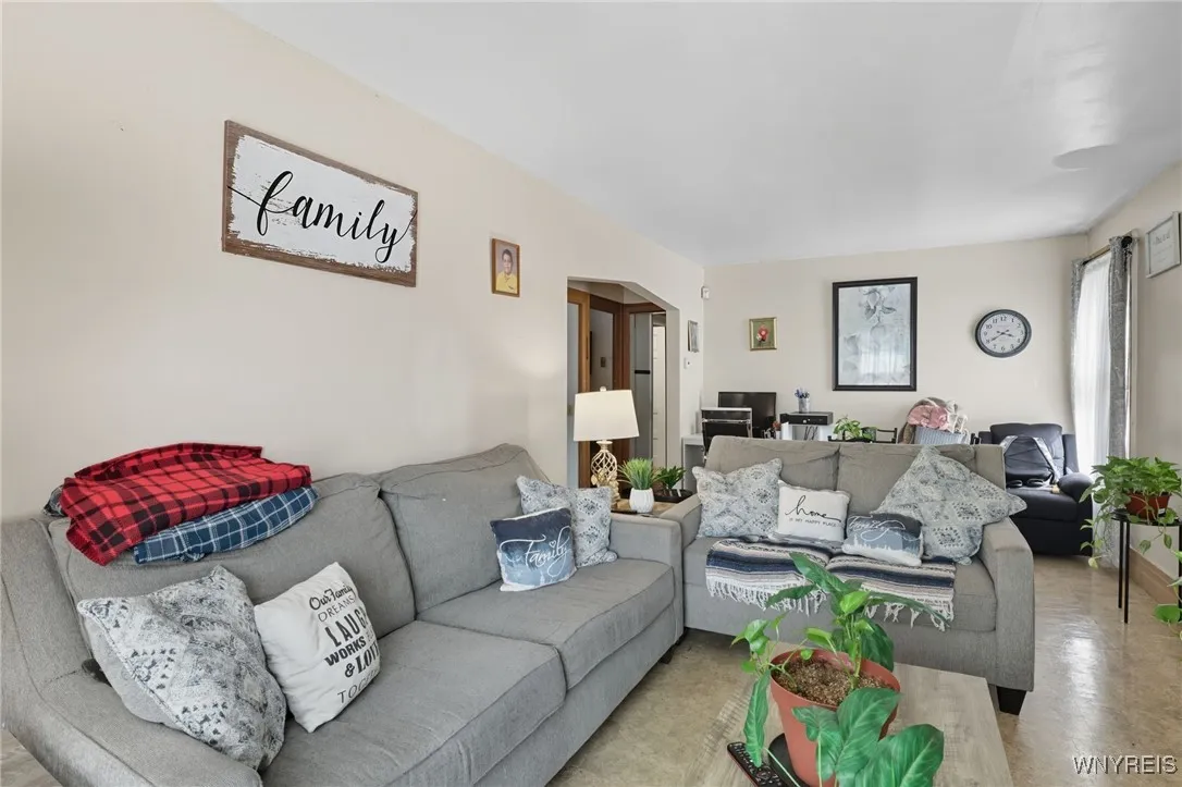 43 Congress Street, Buffalo, New York 14213, Buffalo, New York 14213, 4 Bedrooms Bedrooms, ,2 BathroomsBathrooms,Residential,For Sale,43 Congress Street, Buffalo, New York 14213,0,B1639879