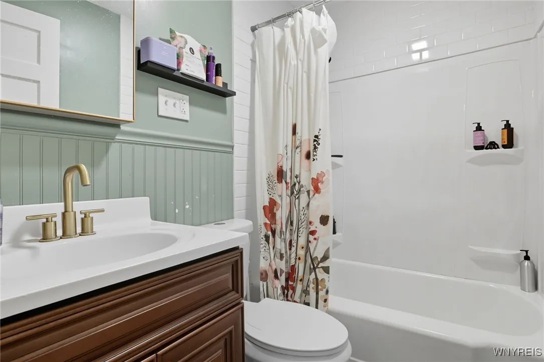 43 Congress Street, Buffalo, New York 14213, Buffalo, New York 14213, 4 Bedrooms Bedrooms, ,2 BathroomsBathrooms,Residential,Closed,43 Congress Street, Buffalo, New York 14213,0,B1639879