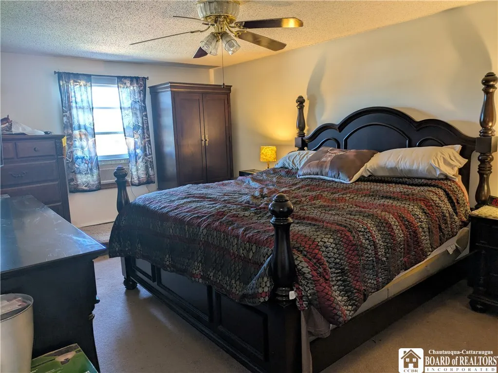 2099 Town Line Road, Alden, New York 14004, Alden, New York 14004, 6 Bedrooms Bedrooms, ,2 BathroomsBathrooms,Residential,Closed,2099 Town Line Road, Alden, New York 14004,0,R1641366