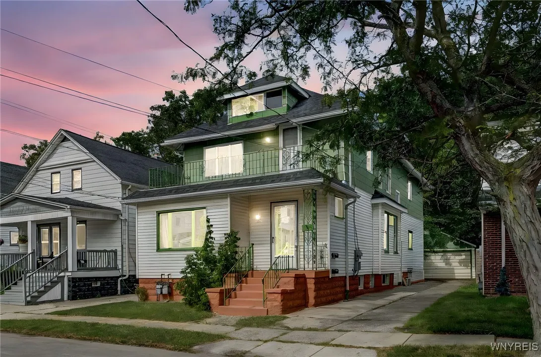 20 Rejtan Street, Buffalo, New York 14206, Buffalo, New York 14206, 7 Bedrooms Bedrooms, ,2 BathroomsBathrooms,Residential,For Sale,20 Rejtan Street, Buffalo, New York 14206,0,B1641161