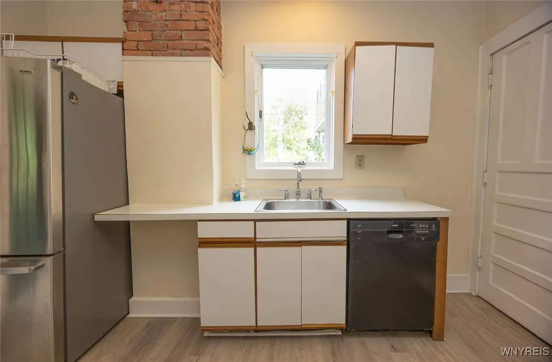 484 Richmond Avenue, Buffalo, New York 14222, Buffalo, New York 14222, 7 Bedrooms Bedrooms, 17 Rooms Rooms,3 BathroomsBathrooms,Residential,For Sale,484 Richmond Avenue, Buffalo, New York 14222,0,B1640509