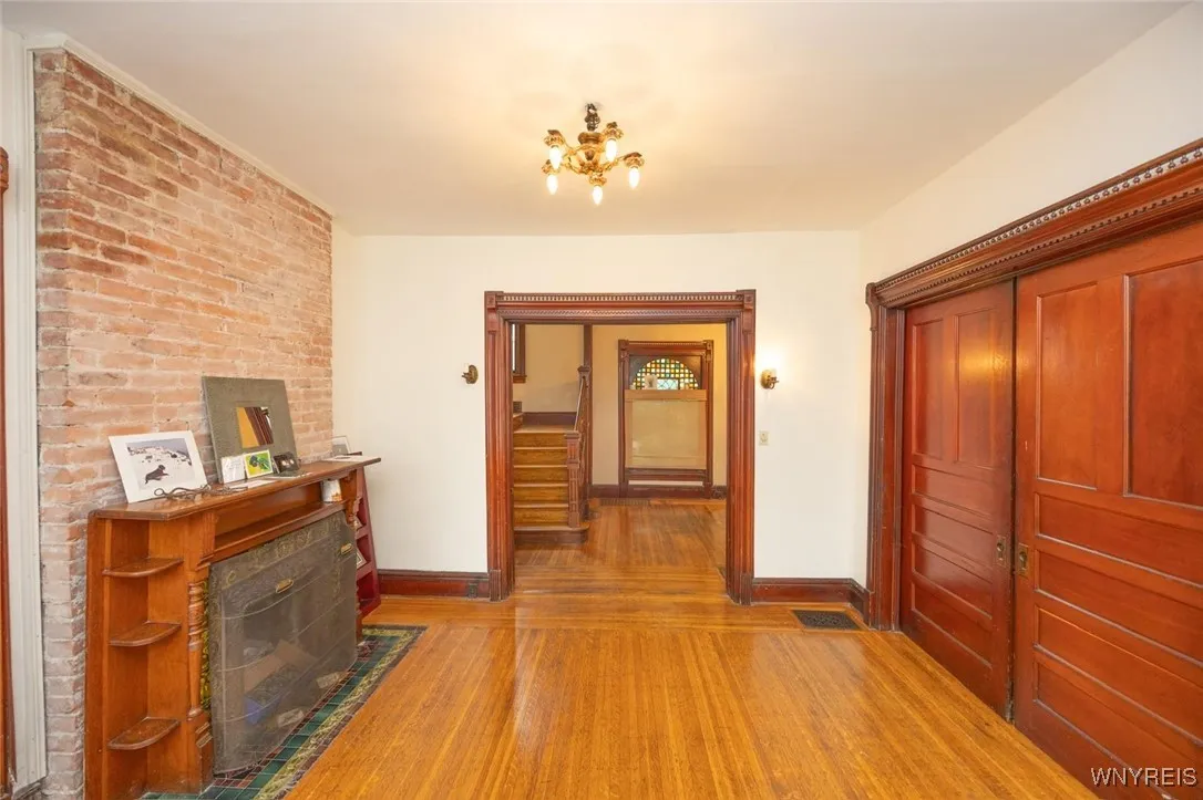 484 Richmond Avenue, Buffalo, New York 14222, Buffalo, New York 14222, 7 Bedrooms Bedrooms, 17 Rooms Rooms,3 BathroomsBathrooms,Residential,For Sale,484 Richmond Avenue, Buffalo, New York 14222,0,B1640509