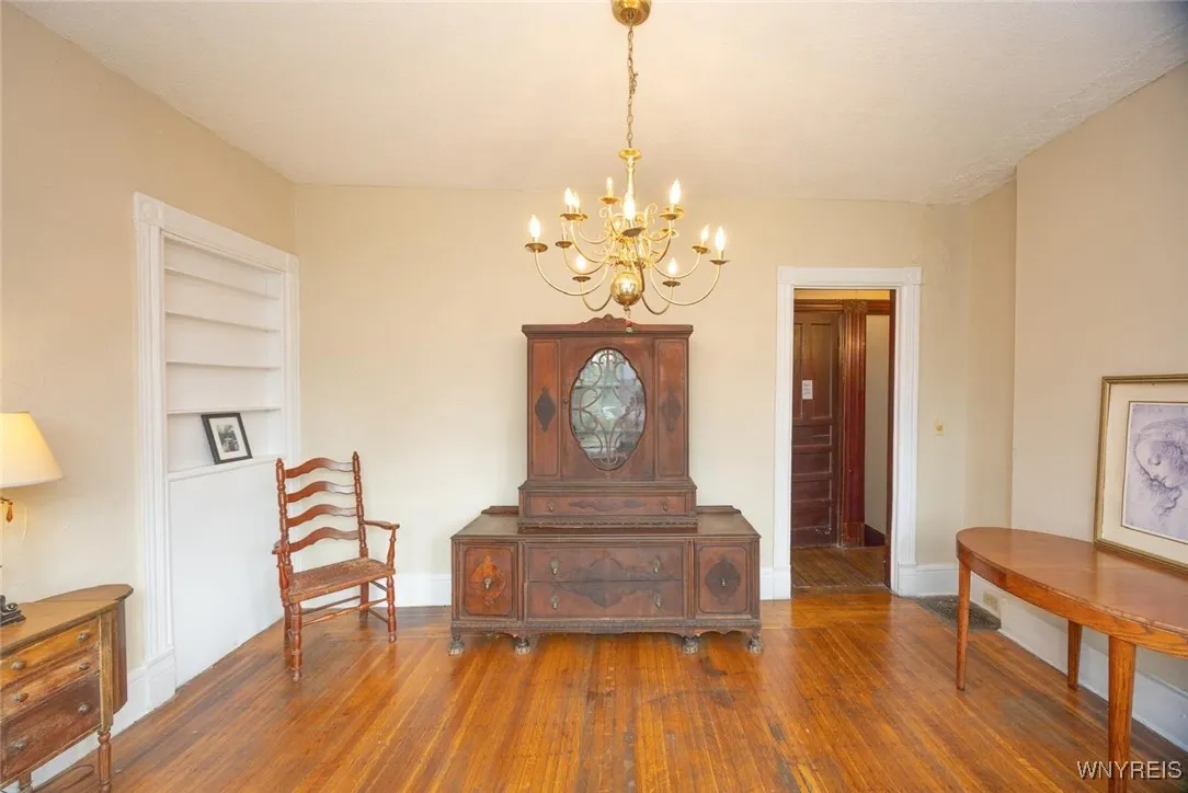 484 Richmond Avenue, Buffalo, New York 14222, Buffalo, New York 14222, 7 Bedrooms Bedrooms, 17 Rooms Rooms,3 BathroomsBathrooms,Residential,For Sale,484 Richmond Avenue, Buffalo, New York 14222,0,B1640509