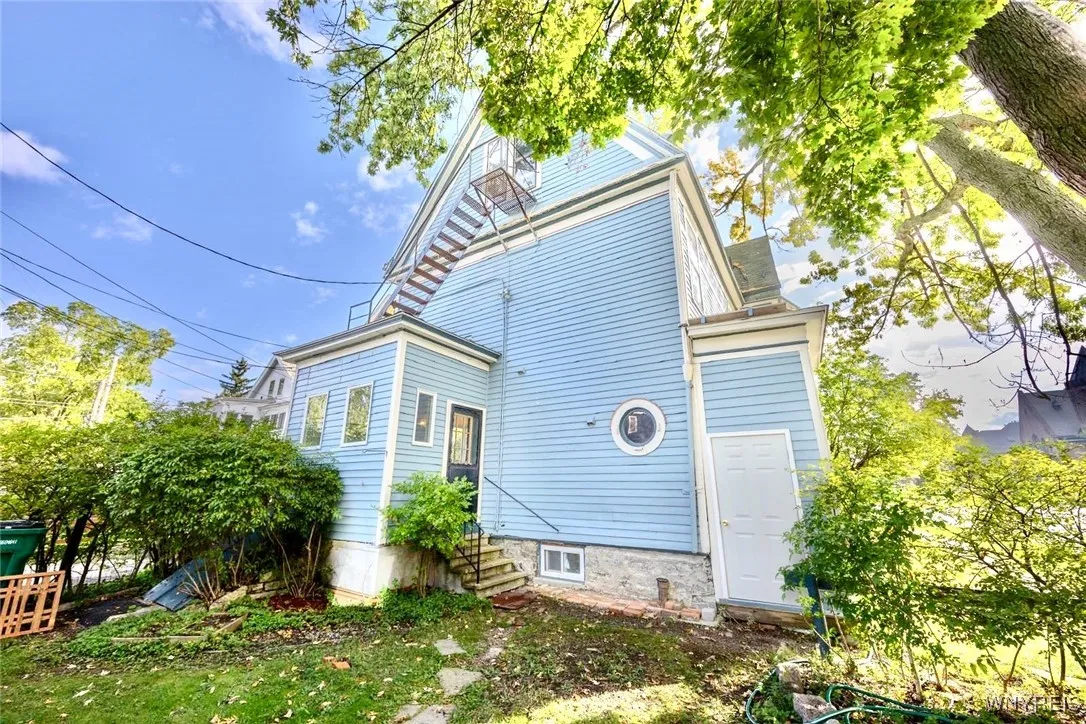 484 Richmond Avenue, Buffalo, New York 14222, Buffalo, New York 14222, 7 Bedrooms Bedrooms, 17 Rooms Rooms,3 BathroomsBathrooms,Residential,For Sale,484 Richmond Avenue, Buffalo, New York 14222,0,B1640509