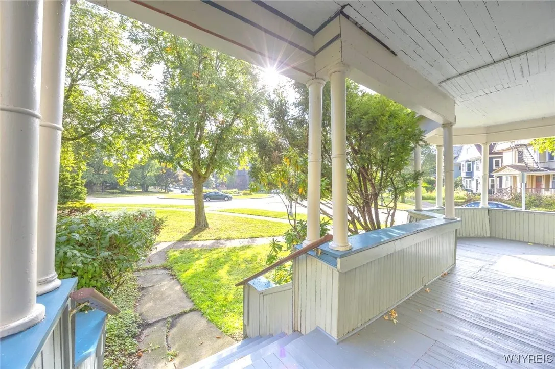 484 Richmond Avenue, Buffalo, New York 14222, Buffalo, New York 14222, 7 Bedrooms Bedrooms, 17 Rooms Rooms,3 BathroomsBathrooms,Residential,For Sale,484 Richmond Avenue, Buffalo, New York 14222,0,B1640509
