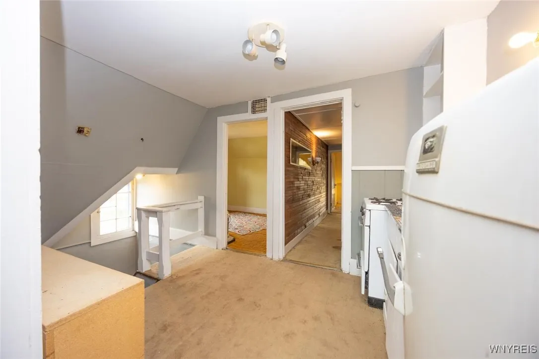 484 Richmond Avenue, Buffalo, New York 14222, Buffalo, New York 14222, 7 Bedrooms Bedrooms, 17 Rooms Rooms,3 BathroomsBathrooms,Residential,For Sale,484 Richmond Avenue, Buffalo, New York 14222,0,B1640509