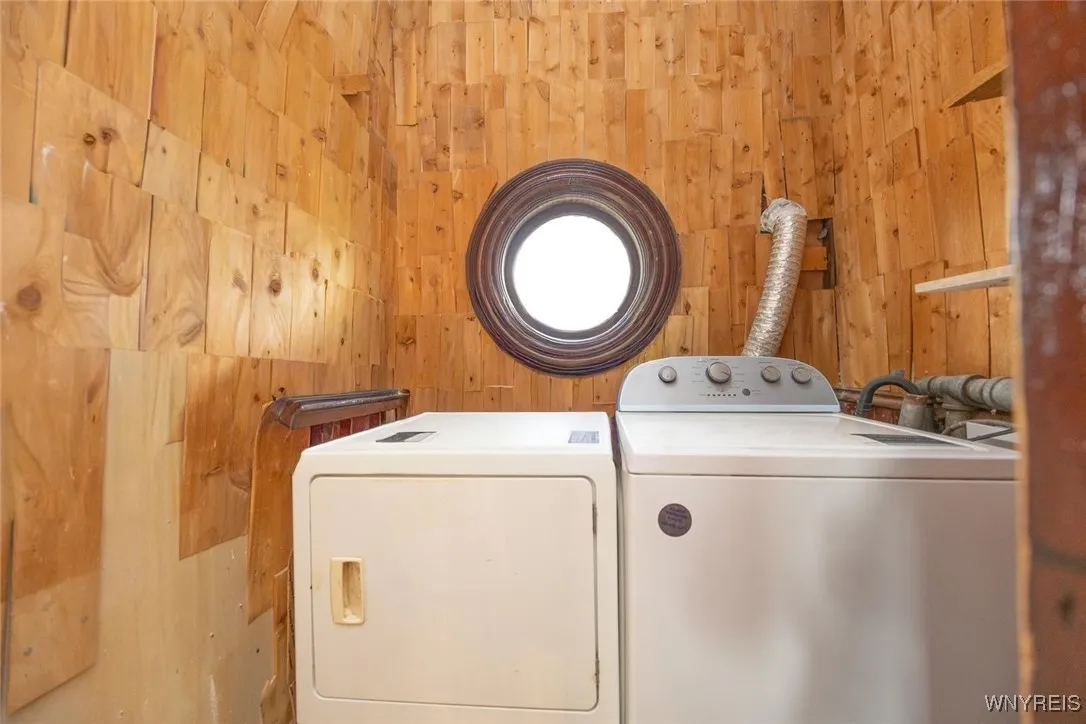 484 Richmond Avenue, Buffalo, New York 14222, Buffalo, New York 14222, 7 Bedrooms Bedrooms, 17 Rooms Rooms,3 BathroomsBathrooms,Residential,For Sale,484 Richmond Avenue, Buffalo, New York 14222,0,B1640509