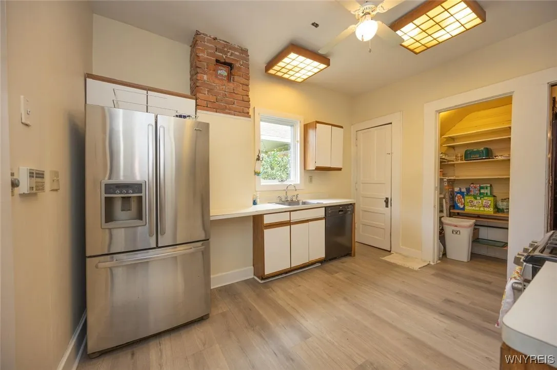 484 Richmond Avenue, Buffalo, New York 14222, Buffalo, New York 14222, 7 Bedrooms Bedrooms, 17 Rooms Rooms,3 BathroomsBathrooms,Residential,For Sale,484 Richmond Avenue, Buffalo, New York 14222,0,B1640509