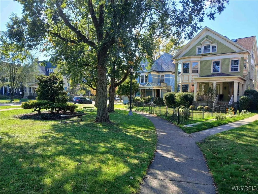 484 Richmond Avenue, Buffalo, New York 14222, Buffalo, New York 14222, 7 Bedrooms Bedrooms, 17 Rooms Rooms,3 BathroomsBathrooms,Residential,For Sale,484 Richmond Avenue, Buffalo, New York 14222,0,B1640509