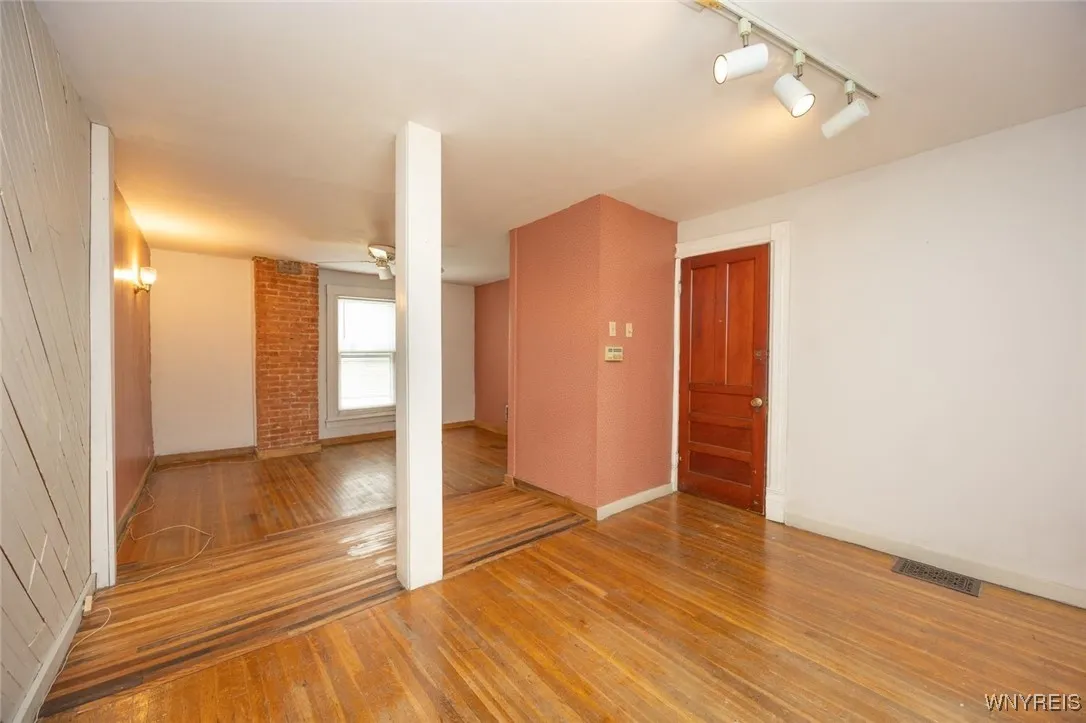 484 Richmond Avenue, Buffalo, New York 14222, Buffalo, New York 14222, 7 Bedrooms Bedrooms, 17 Rooms Rooms,3 BathroomsBathrooms,Residential,For Sale,484 Richmond Avenue, Buffalo, New York 14222,0,B1640509