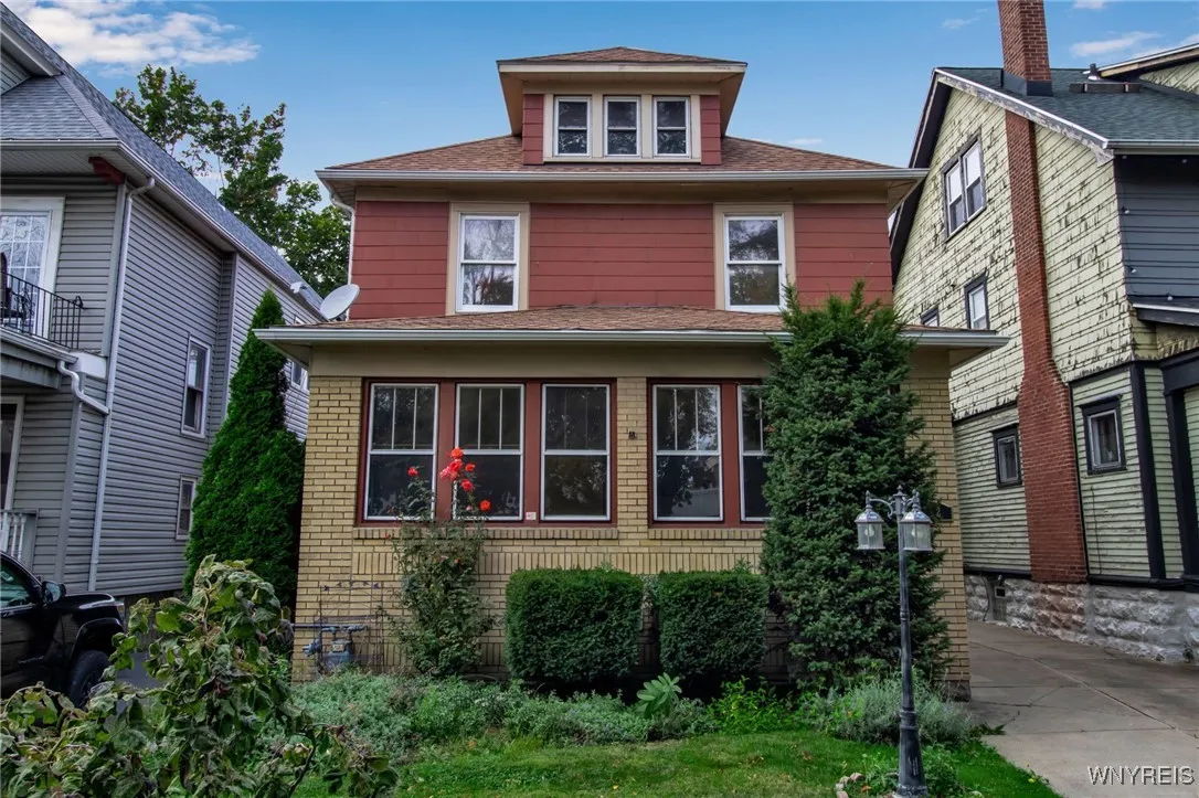 22 Cazenovia Street, Buffalo, New York 14220, Buffalo, New York 14220, 4 Bedrooms Bedrooms, 8 Rooms Rooms,1 BathroomBathrooms,Residential,For Sale,22 Cazenovia Street, Buffalo, New York 14220,0,B1641453