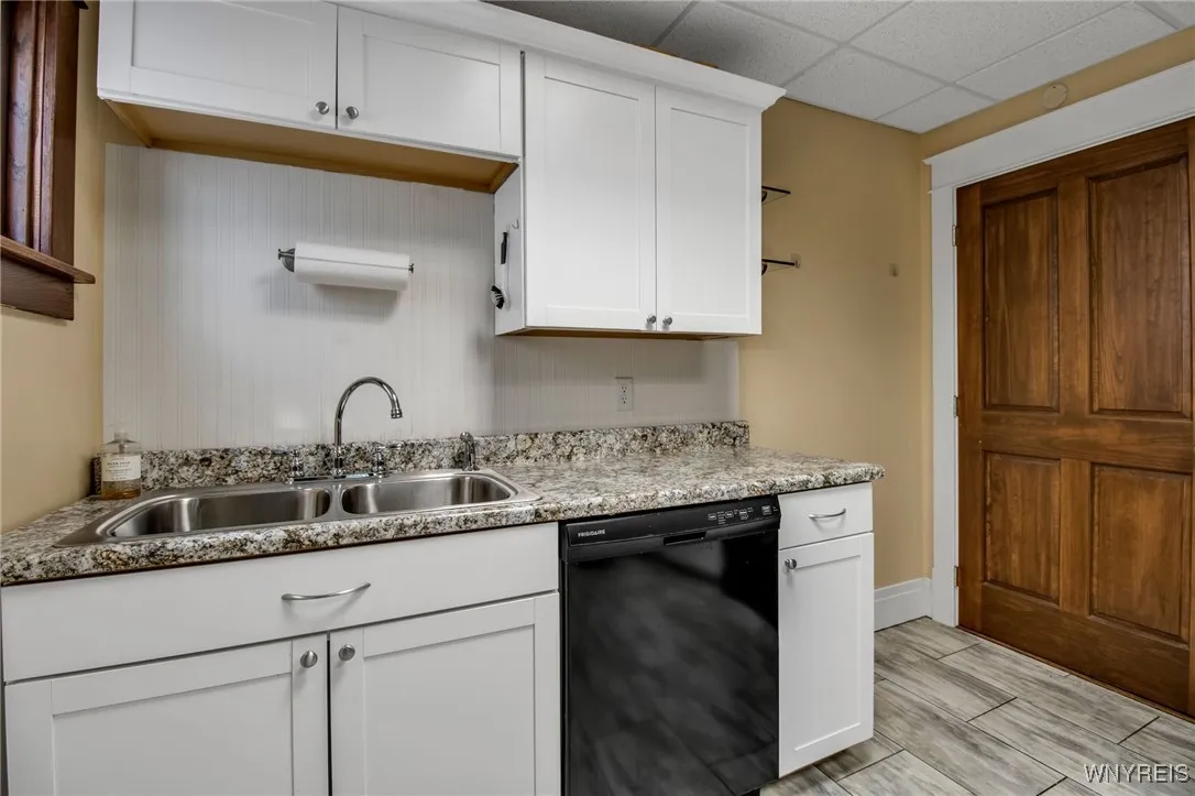 22 Cazenovia Street, Buffalo, New York 14220, Buffalo, New York 14220, 4 Bedrooms Bedrooms, 8 Rooms Rooms,1 BathroomBathrooms,Residential,For Sale,22 Cazenovia Street, Buffalo, New York 14220,0,B1641453