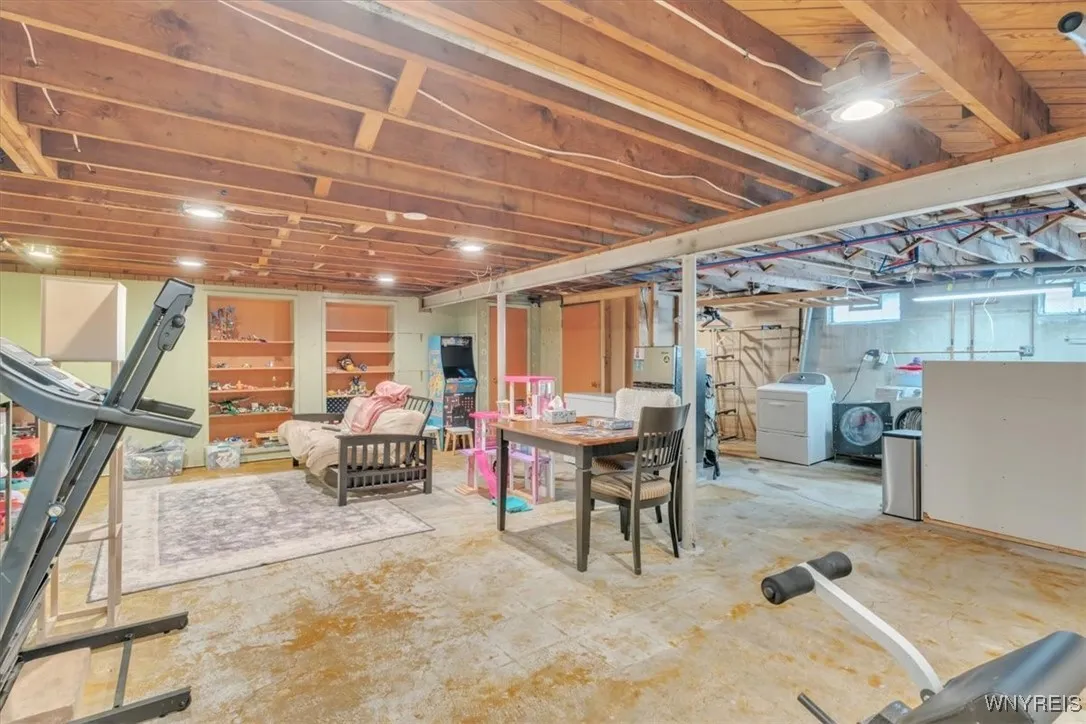 530 Getzville Road, Amherst, New York 14226, Amherst, New York 14226, 3 Bedrooms Bedrooms, 10 Rooms Rooms,2 BathroomsBathrooms,Residential,For Sale,530 Getzville Road, Amherst, New York 14226,0,B1640198