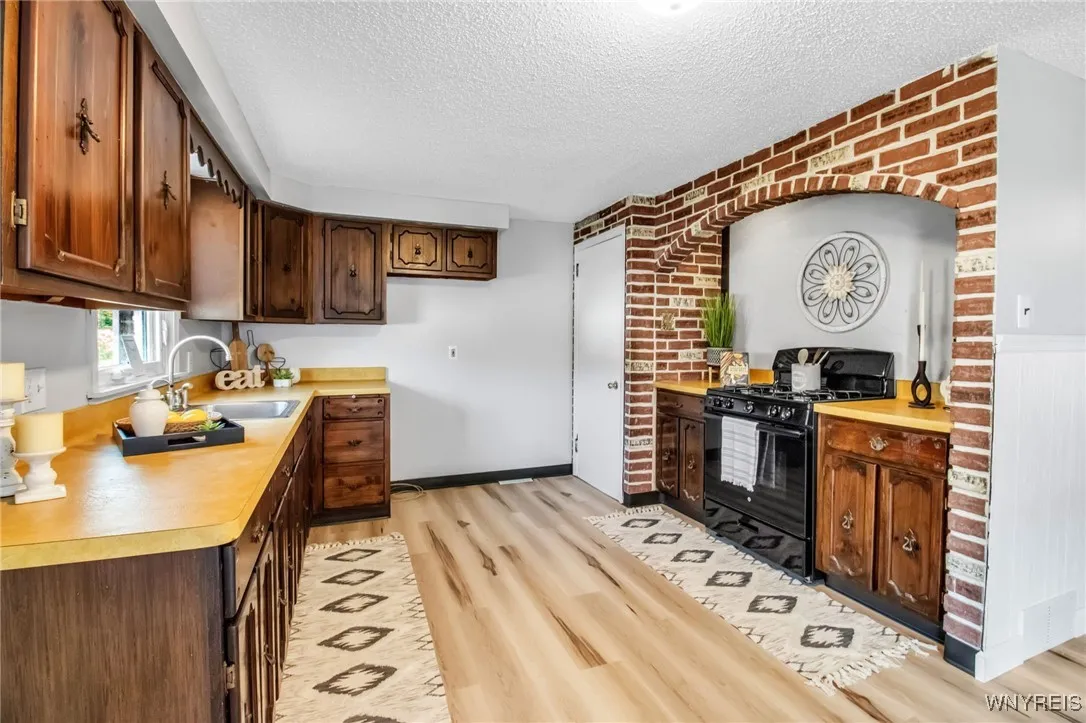 7 Fancher Avenue, Tonawanda, New York 14223, Tonawanda, New York 14223, 3 Bedrooms Bedrooms, 6 Rooms Rooms,1 BathroomBathrooms,Residential,For Sale,7 Fancher Avenue, Tonawanda, New York 14223,0,B1641020