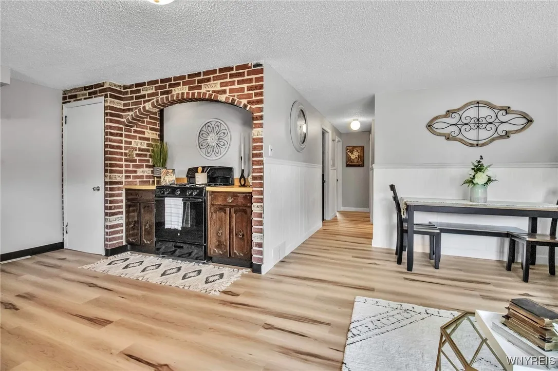 7 Fancher Avenue, Tonawanda, New York 14223, Tonawanda, New York 14223, 3 Bedrooms Bedrooms, 6 Rooms Rooms,1 BathroomBathrooms,Residential,For Sale,7 Fancher Avenue, Tonawanda, New York 14223,0,B1641020