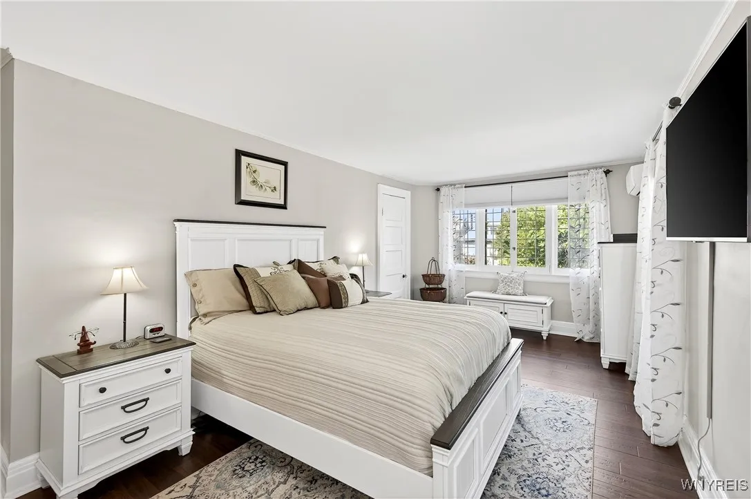33 Cleveland Avenue, Buffalo, New York 14222, Buffalo, New York 14222, 4 Bedrooms Bedrooms, 12 Rooms Rooms,3 BathroomsBathrooms,Residential,Closed,33 Cleveland Avenue, Buffalo, New York 14222,0,B1641142