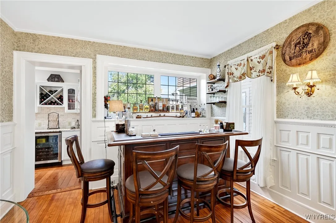 33 Cleveland Avenue, Buffalo, New York 14222, Buffalo, New York 14222, 4 Bedrooms Bedrooms, 12 Rooms Rooms,3 BathroomsBathrooms,Residential,Closed,33 Cleveland Avenue, Buffalo, New York 14222,0,B1641142