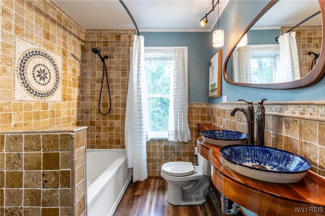 230 Hendricks Blvd, Amherst, New York 14226, Amherst, New York 14226, 3 Bedrooms Bedrooms, 6 Rooms Rooms,1 BathroomBathrooms,Residential,For Sale,230 Hendricks Blvd, Amherst, New York 14226,0,B1640676