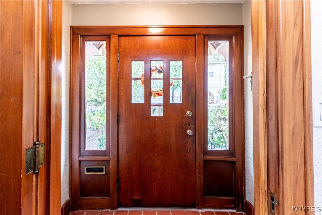 230 Hendricks Blvd, Amherst, New York 14226, Amherst, New York 14226, 3 Bedrooms Bedrooms, 6 Rooms Rooms,1 BathroomBathrooms,Residential,For Sale,230 Hendricks Blvd, Amherst, New York 14226,0,B1640676