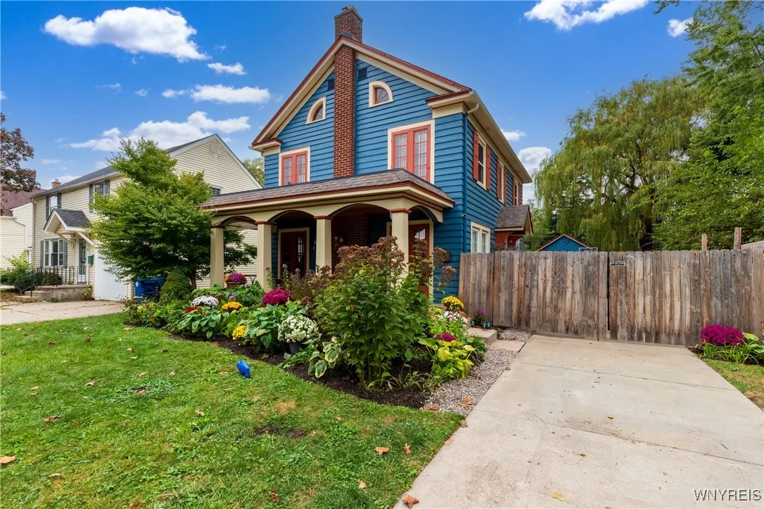 230 Hendricks Blvd, Amherst, New York 14226, Amherst, New York 14226, 3 Bedrooms Bedrooms, 6 Rooms Rooms,1 BathroomBathrooms,Residential,For Sale,230 Hendricks Blvd, Amherst, New York 14226,0,B1640676