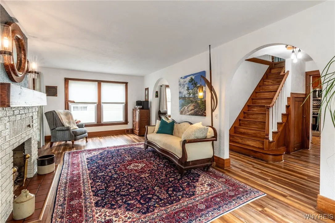 230 Hendricks Blvd, Amherst, New York 14226, Amherst, New York 14226, 3 Bedrooms Bedrooms, 6 Rooms Rooms,1 BathroomBathrooms,Residential,For Sale,230 Hendricks Blvd, Amherst, New York 14226,0,B1640676
