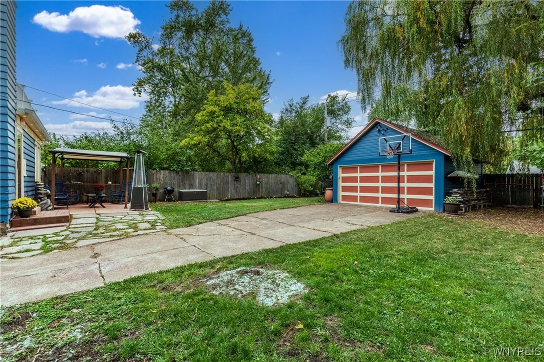 230 Hendricks Blvd, Amherst, New York 14226, Amherst, New York 14226, 3 Bedrooms Bedrooms, 6 Rooms Rooms,1 BathroomBathrooms,Residential,For Sale,230 Hendricks Blvd, Amherst, New York 14226,0,B1640676