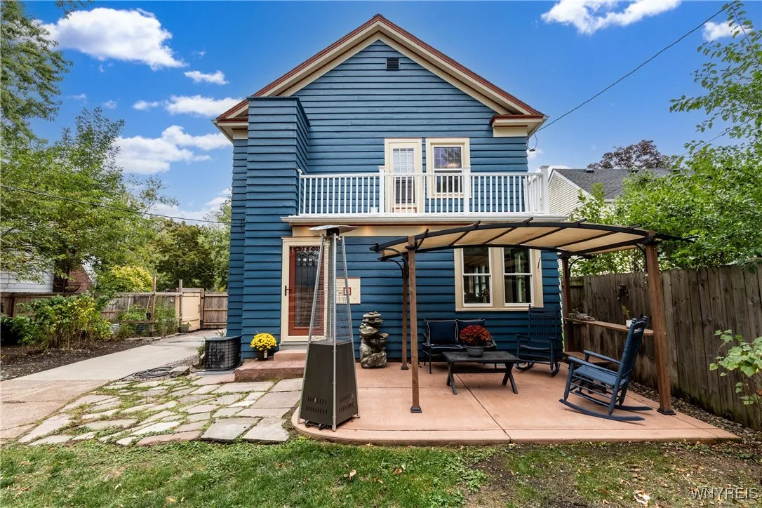 230 Hendricks Blvd, Amherst, New York 14226, Amherst, New York 14226, 3 Bedrooms Bedrooms, 6 Rooms Rooms,1 BathroomBathrooms,Residential,For Sale,230 Hendricks Blvd, Amherst, New York 14226,0,B1640676