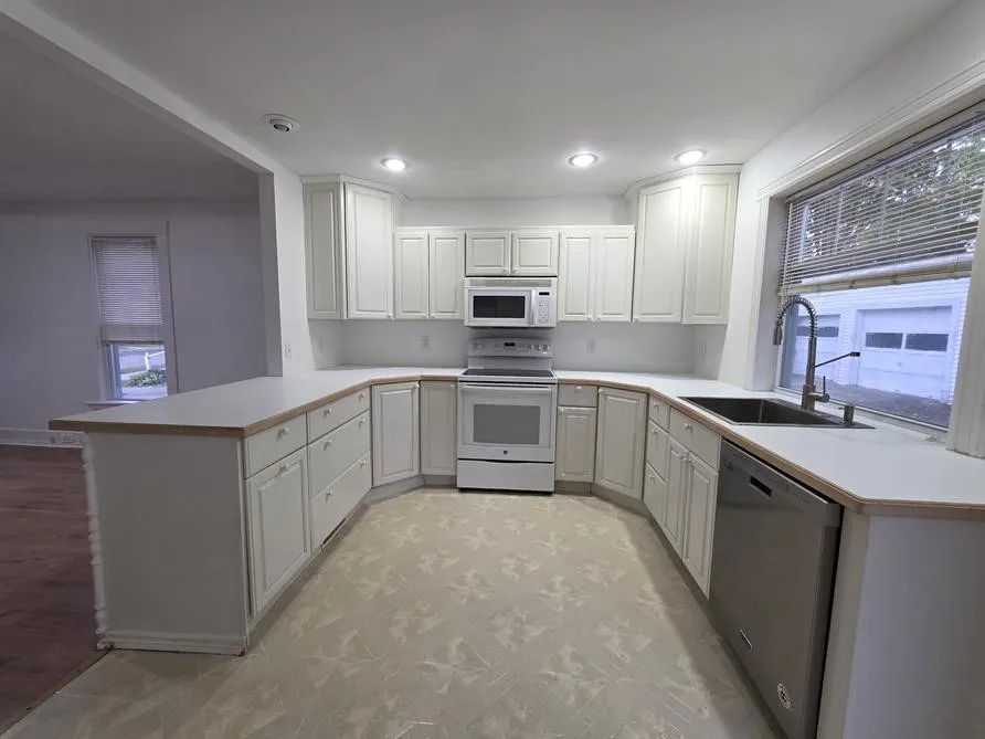 104 West Mill Street, Horseheads, New York 14845, Horseheads, New York 14845, 3 Bedrooms Bedrooms, 7 Rooms Rooms,2 BathroomsBathrooms,Residential,For Sale,104 West Mill Street, Horseheads, New York 14845,0,R1641122