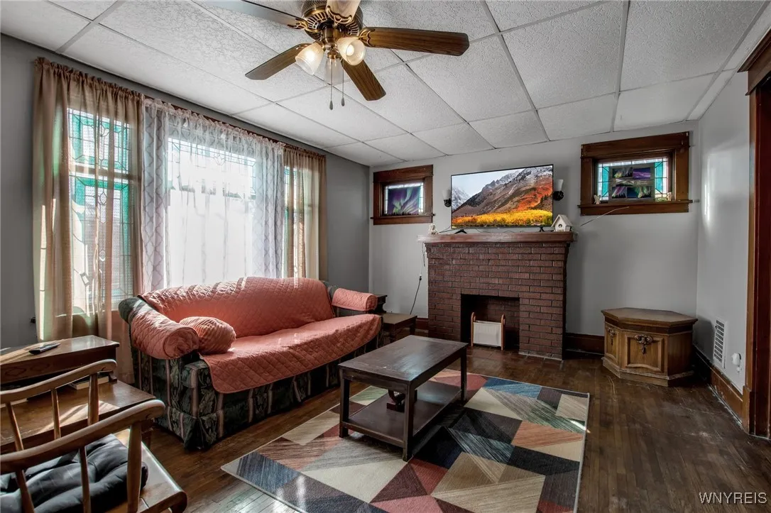 Living Room - Upper