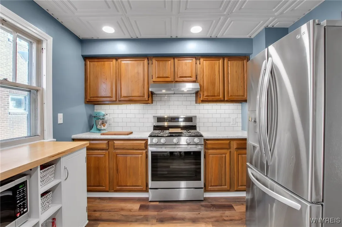 Kitchen - Lower