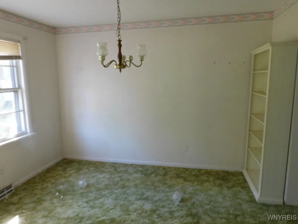 5985 Mckinley Parkway, Hamburg, New York 14075, Hamburg, New York 14075, 3 Bedrooms Bedrooms, 7 Rooms Rooms,1 BathroomBathrooms,Residential,For Sale,5985 Mckinley Parkway, Hamburg, New York 14075,0,B1641659