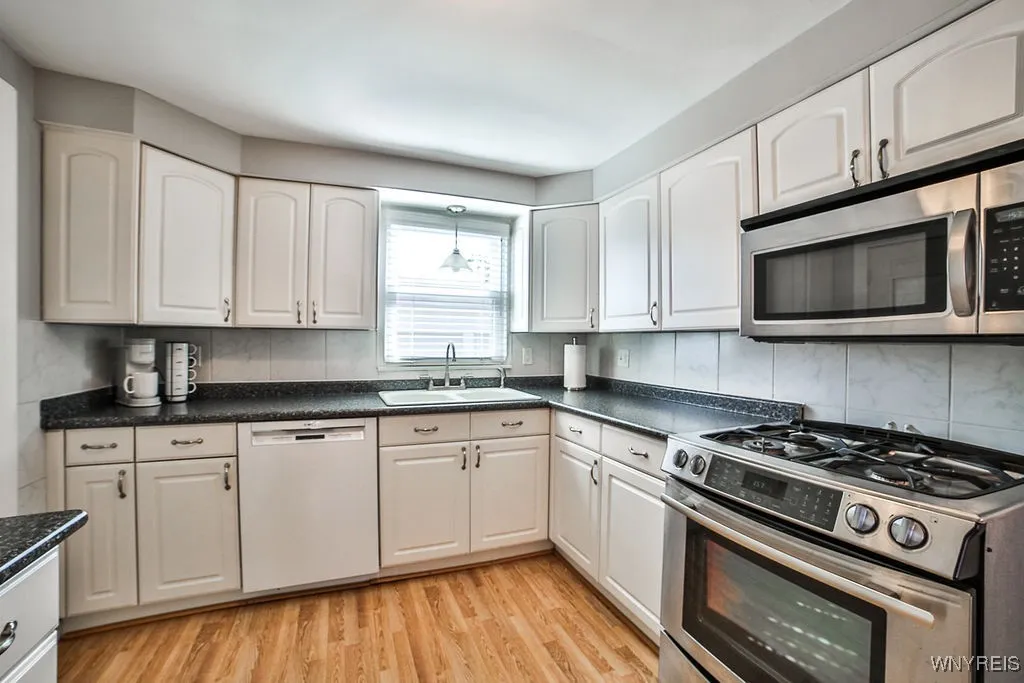 84 Coventry Road, Tonawanda, New York 14217, Tonawanda, New York 14217, 2 Bedrooms Bedrooms, 5 Rooms Rooms,1 BathroomBathrooms,Residential,Closed,84 Coventry Road, Tonawanda, New York 14217,0,B1641300