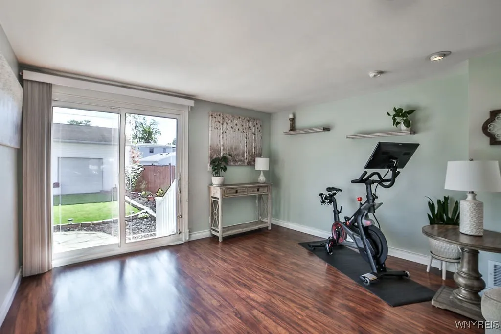 84 Coventry Road, Tonawanda, New York 14217, Tonawanda, New York 14217, 2 Bedrooms Bedrooms, 5 Rooms Rooms,1 BathroomBathrooms,Residential,Closed,84 Coventry Road, Tonawanda, New York 14217,0,B1641300
