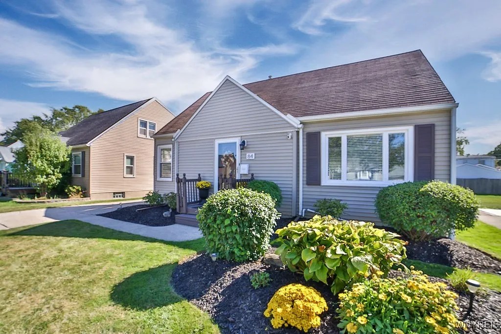 84 Coventry Road, Tonawanda, New York 14217, Tonawanda, New York 14217, 2 Bedrooms Bedrooms, 5 Rooms Rooms,1 BathroomBathrooms,Residential,Closed,84 Coventry Road, Tonawanda, New York 14217,0,B1641300