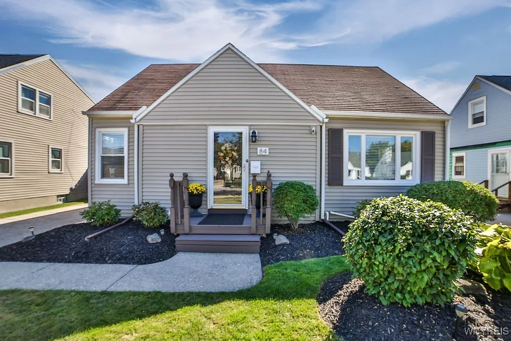 84 Coventry Road, Tonawanda, New York 14217, Tonawanda, New York 14217, 2 Bedrooms Bedrooms, 5 Rooms Rooms,1 BathroomBathrooms,Residential,Closed,84 Coventry Road, Tonawanda, New York 14217,0,B1641300